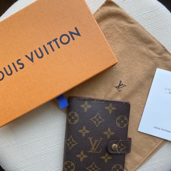 Authentic Louis Vuitton Canvas Agenda PM Monogram.Made in Spain. - Picture 6 of 9